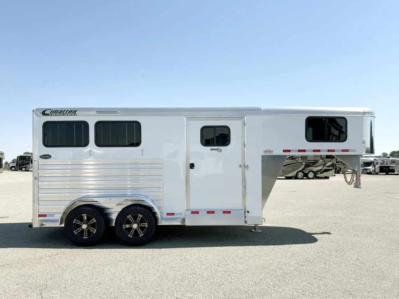 2026 Cimarron Norstar 2HGN | Photo 3 of 15