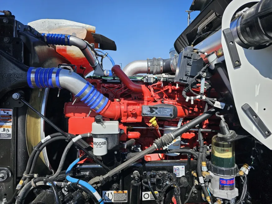 2025 Kenworth W900 | Photo 16 of 21