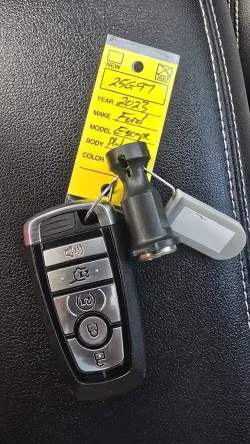 2023 Ford Escape | Thumbnail Photo 27 of 35