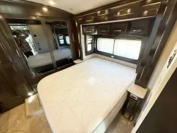 2019 Newmar New Aire 3341 | Thumbnail Photo 5 of 5