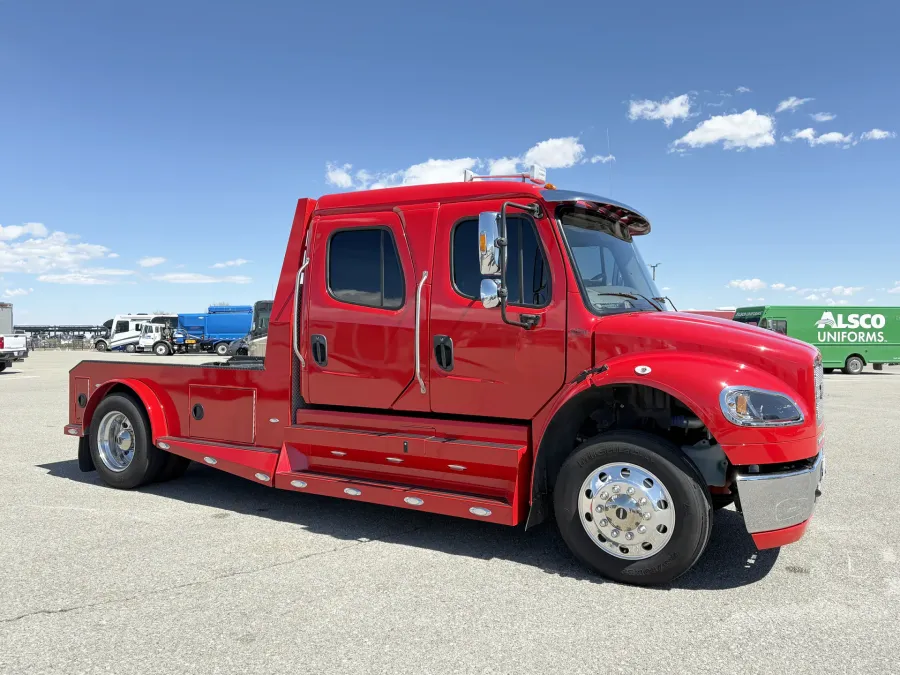 2023 Freightliner M2 106 Summit Hauler | Photo 24 of 24