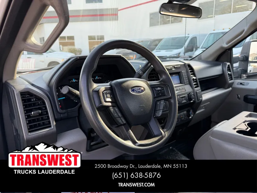 2022 Ford Super Duty F-350 XL | Photo 3 of 18