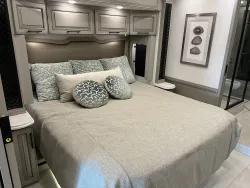 2026 Newmar London Aire 4551 | Thumbnail Photo 19 of 19