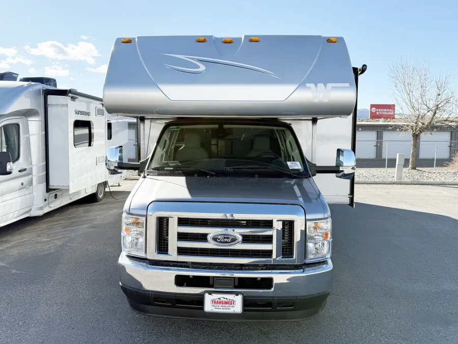 2025 Winnebago Minnie Winnie 31K | Photo 17 of 17