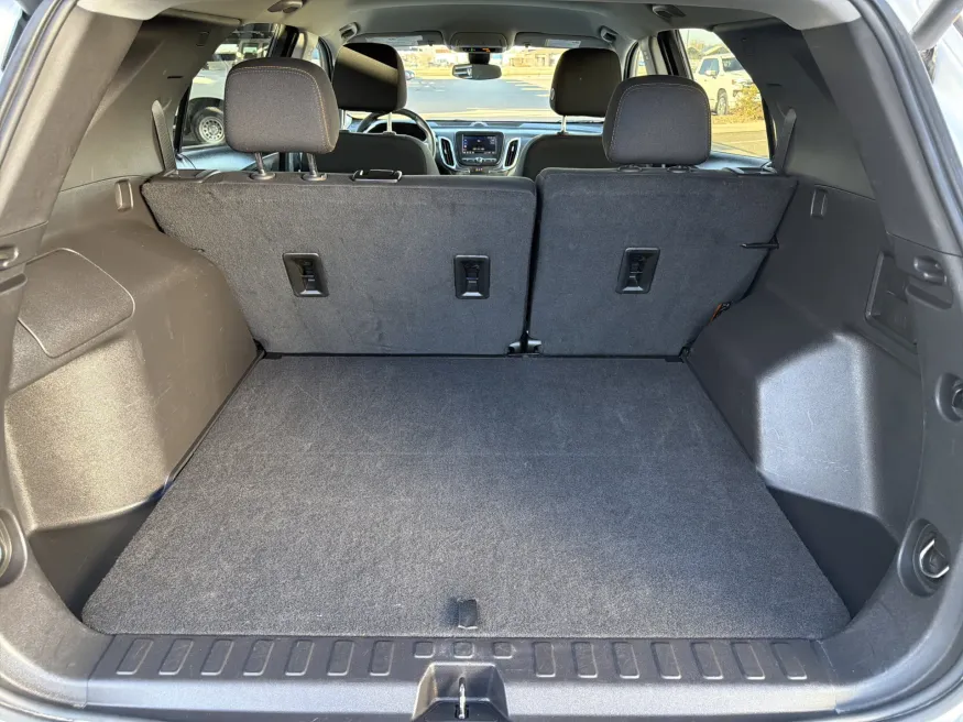 2024 Chevrolet Equinox LT | Photo 8 of 21