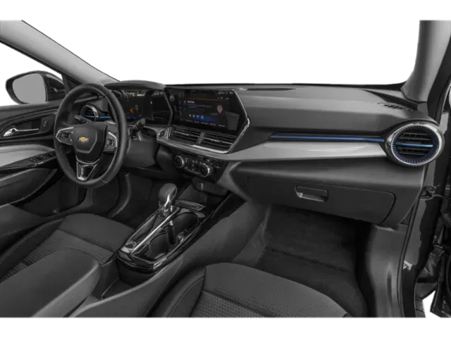 2025 Chevrolet Trax | Photo 11 of 12