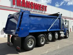 2023 Freightliner 122SD | Thumbnail Photo 8 of 18