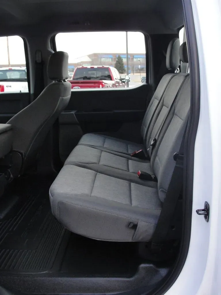 2026 Ford Super Duty F-550 XL | Photo 10 of 16