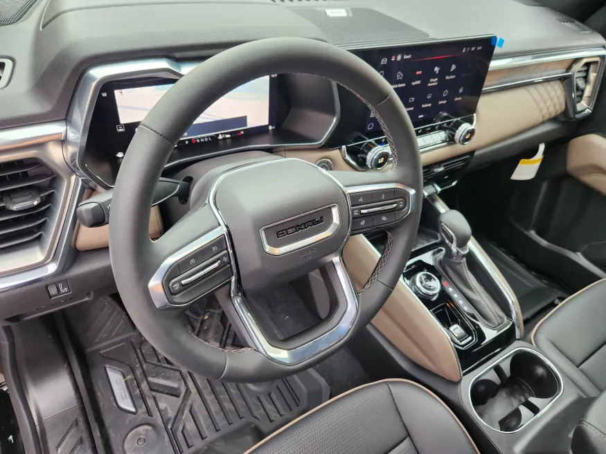 2026 GMC Canyon 4WD Denali | Photo 7 of 28