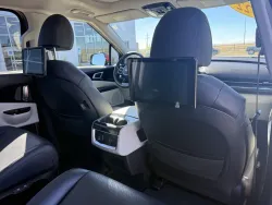 2022 Kia Carnival SX Prestige | Thumbnail Photo 12 of 28
