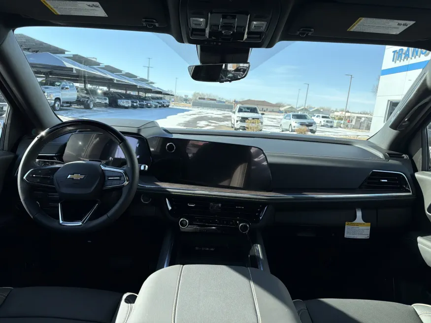 2026 Chevrolet Suburban Premier | Photo 15 of 26