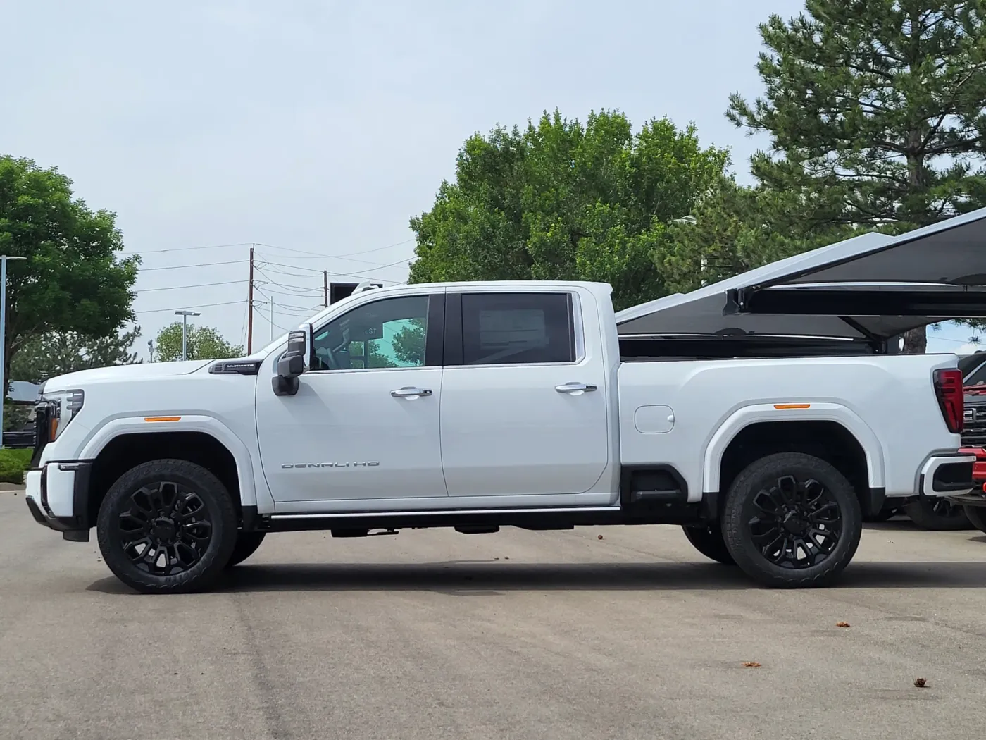 2026 GMC Sierra 2500HD Denali Ultimate | Photo 3 of 25