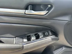 2023 Nissan Altima 2.5 SV | Thumbnail Photo 11 of 19