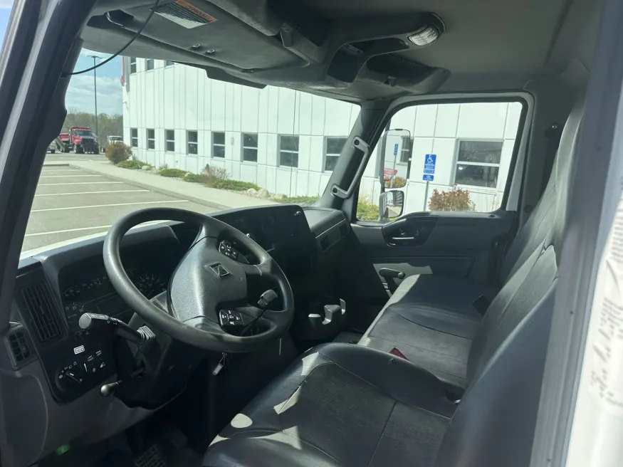 2020 International MV607 | Photo 11 of 13