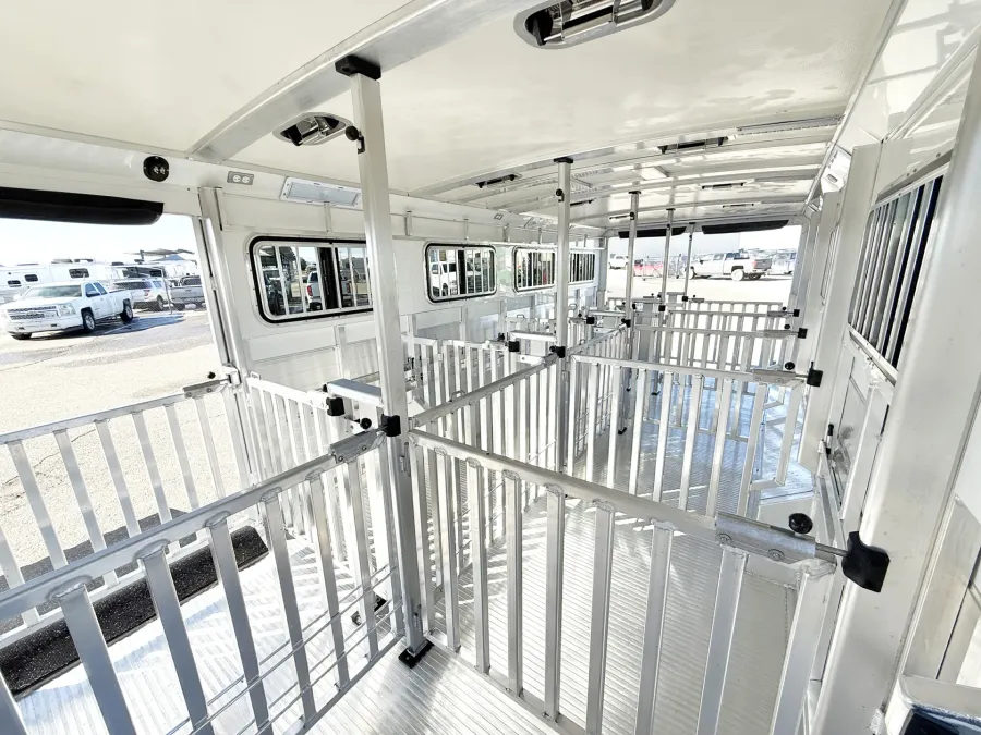 2026 Cimarron Showstar LX | Photo 8 of 20