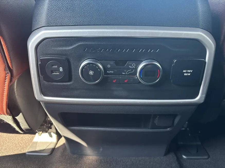2023 Ford Expedition Max Limited | Photo 12 of 24