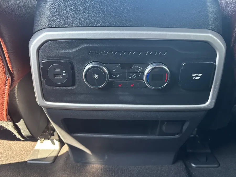 2023 Ford Expedition Max Limited | Photo 12 of 24
