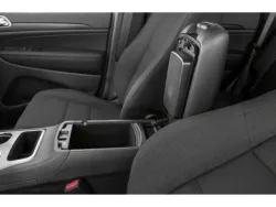 2018 Jeep Grand Cherokee | Thumbnail Photo 11 of 13