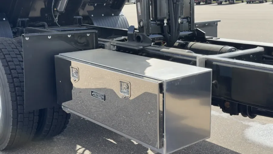 2026 Freightliner M2 106 | Photo 15 of 21