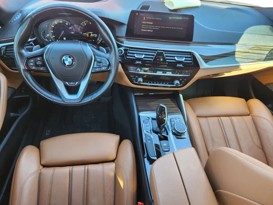 2019 BMW 5 Series 530i xDrive | Photo 11 of 29