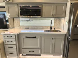 2026 Tiffin Phaeton 37 BH | Thumbnail Photo 19 of 43