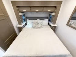 2026 Renegade Valencia 36SB | Thumbnail Photo 15 of 28