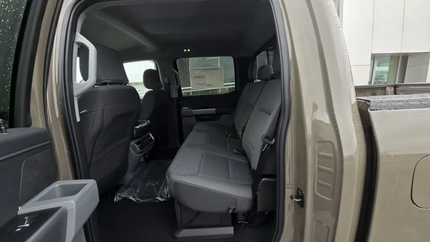 2025 Ford F-150 | Photo 27 of 29