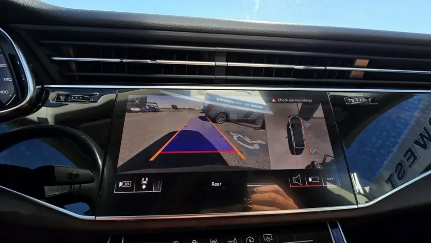 2019 Audi Q8 | Photo 21 of 29