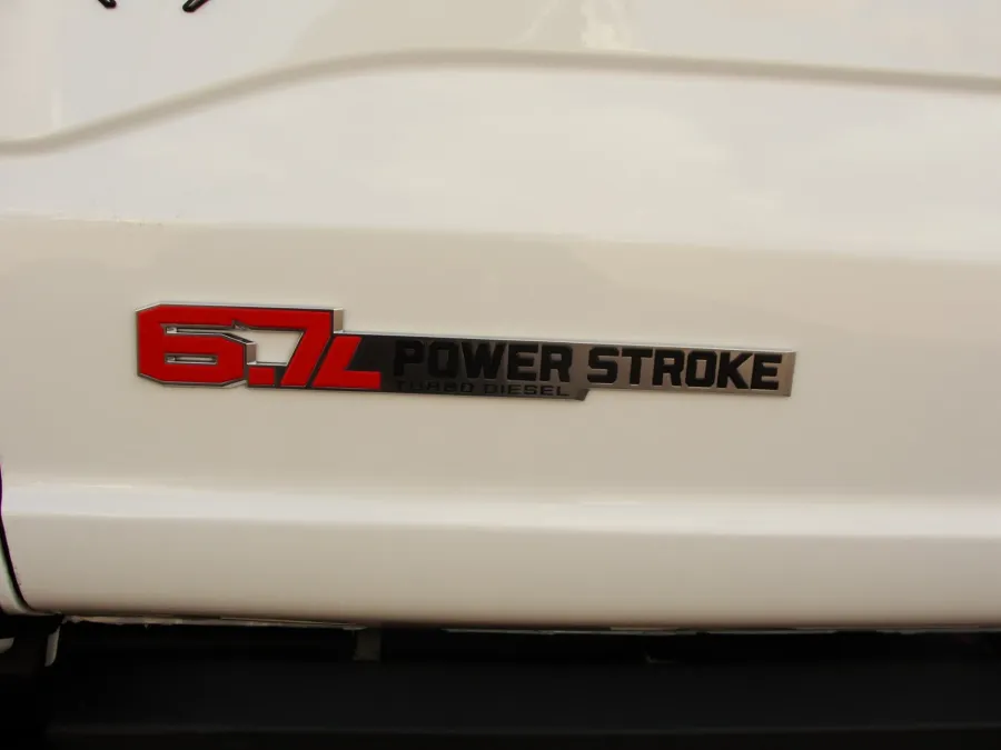 2026 Ford F-250 Lariat | Photo 9 of 21