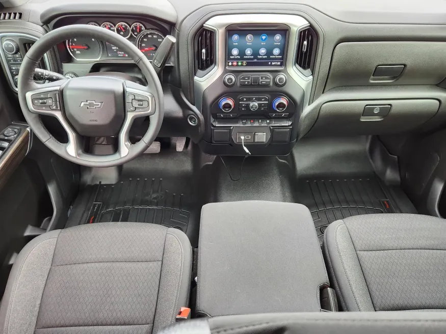 2022 Chevrolet Silverado 1500 LTD | Photo 11 of 28