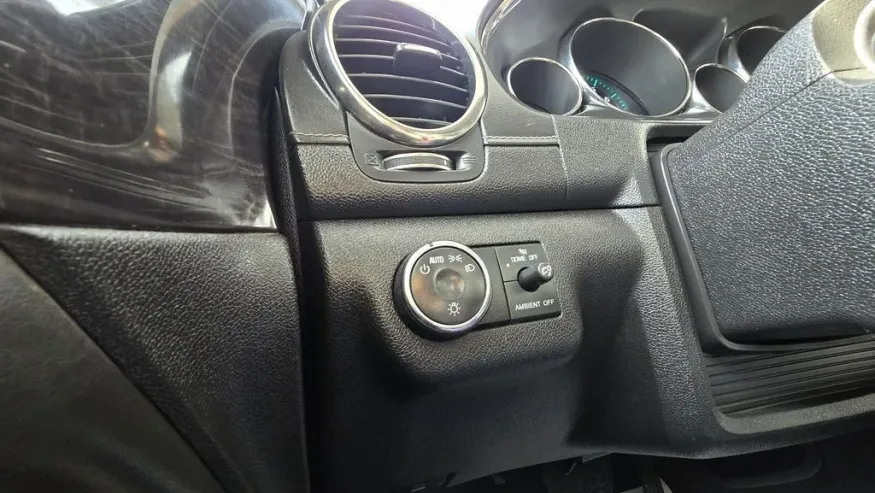 2017 Buick Enclave | Photo 13 of 32