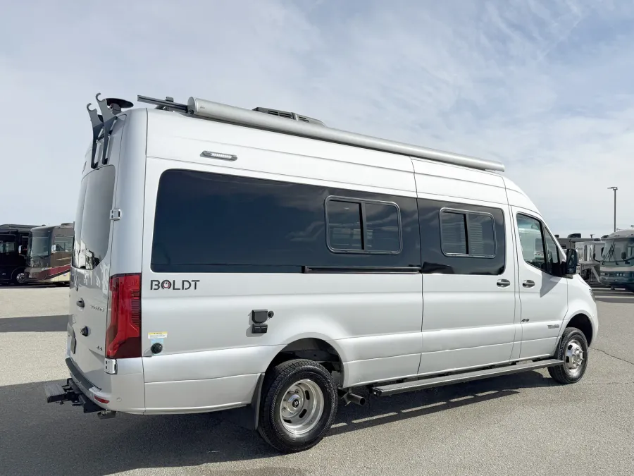 2020 Winnebago Boldt 70KL | Photo 13 of 20