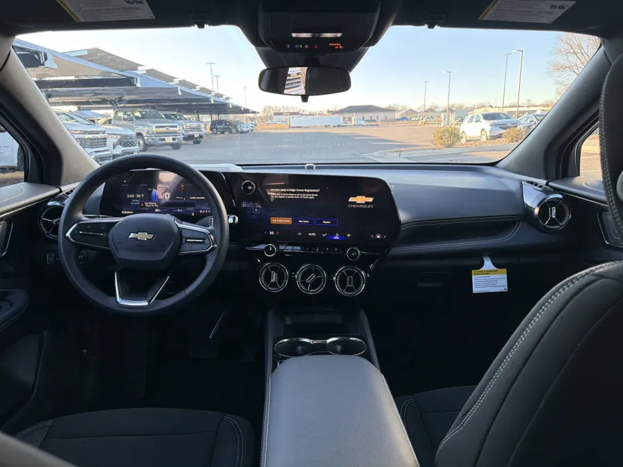 2026 Chevrolet Blazer EV AWD LT | Photo 11 of 20