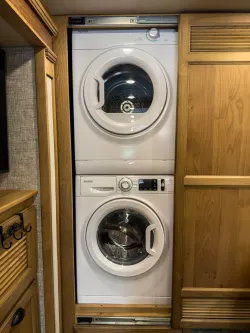 2023 Tiffin Allegro Red 33AA | Thumbnail Photo 23 of 25