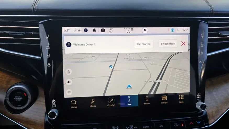 2022 Jeep Grand Wagoneer | Photo 23 of 45