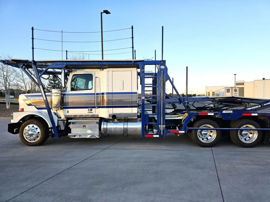 2021 Western Star 4900FA | Photo 8 of 30