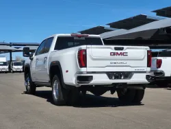 2026 GMC Sierra 3500HD Denali | Thumbnail Photo 4 of 25