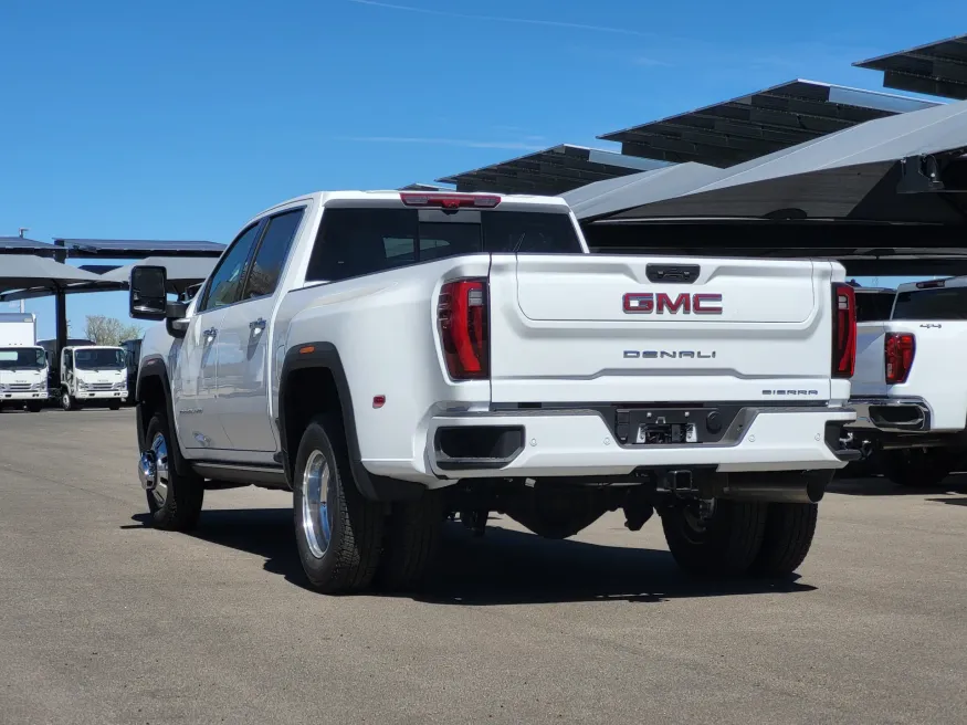 2026 GMC Sierra 3500HD Denali | Photo 4 of 25
