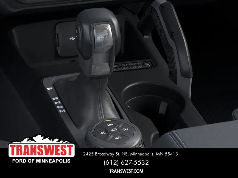 2025 Ford Bronco Badlands | Photo 16 of 25