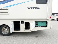 2018 Winnebago Vista 29 VE | Thumbnail Photo 22 of 24