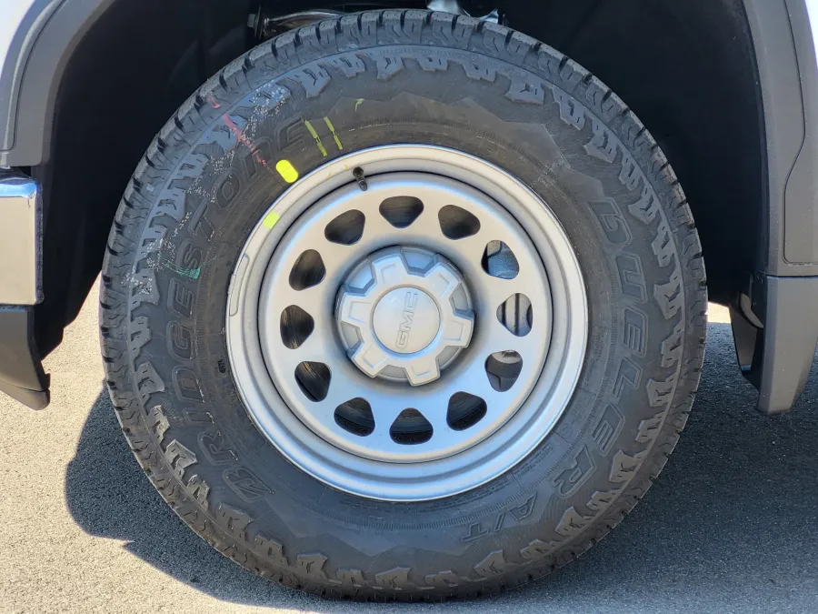 2026 GMC Sierra 1500 Pro | Photo 9 of 22