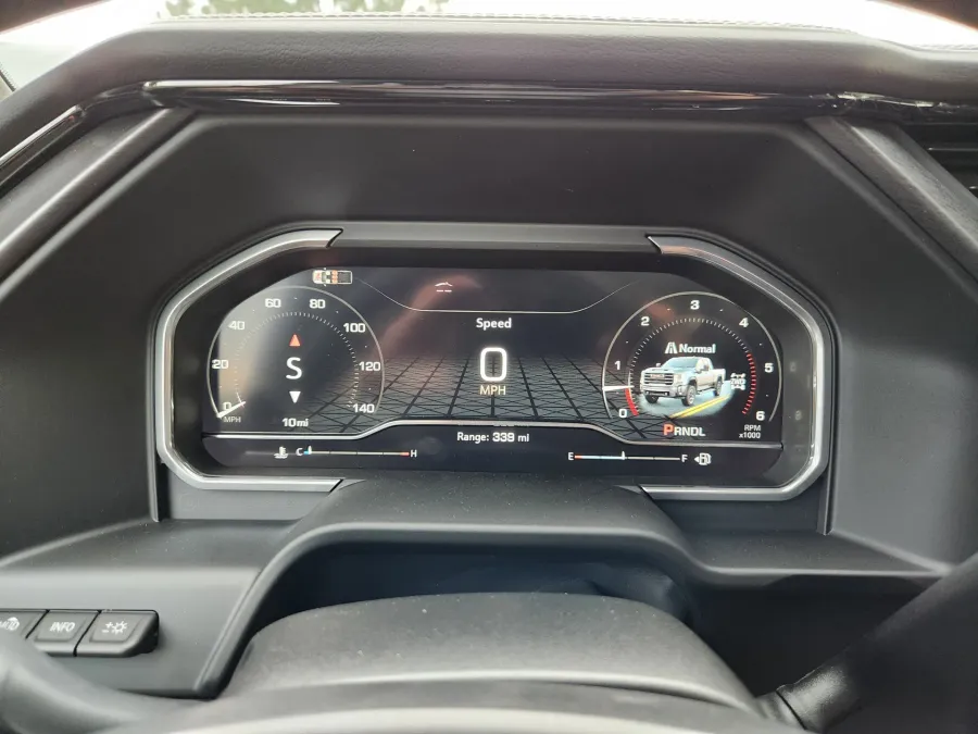 2025 GMC Sierra 2500HD AT4X | Photo 22 of 31