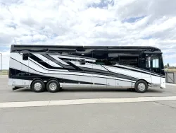 2026 Newmar Dutch Star 4369 | Thumbnail Photo 3 of 34