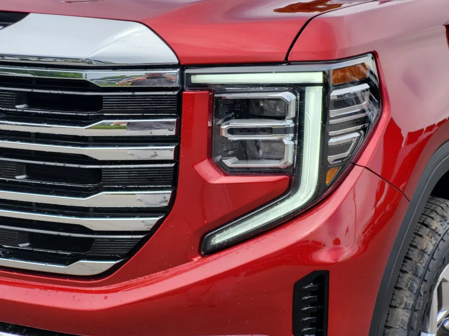 2026 GMC Sierra 1500 SLT | Photo 7 of 26