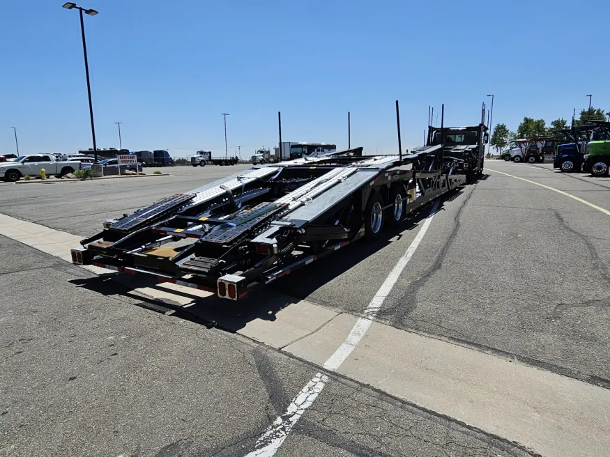 2021 Western Star 4900FA | Photo 26 of 28