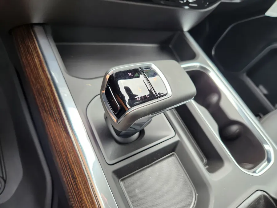 2026 GMC Sierra 1500 Elevation | Photo 27 of 30