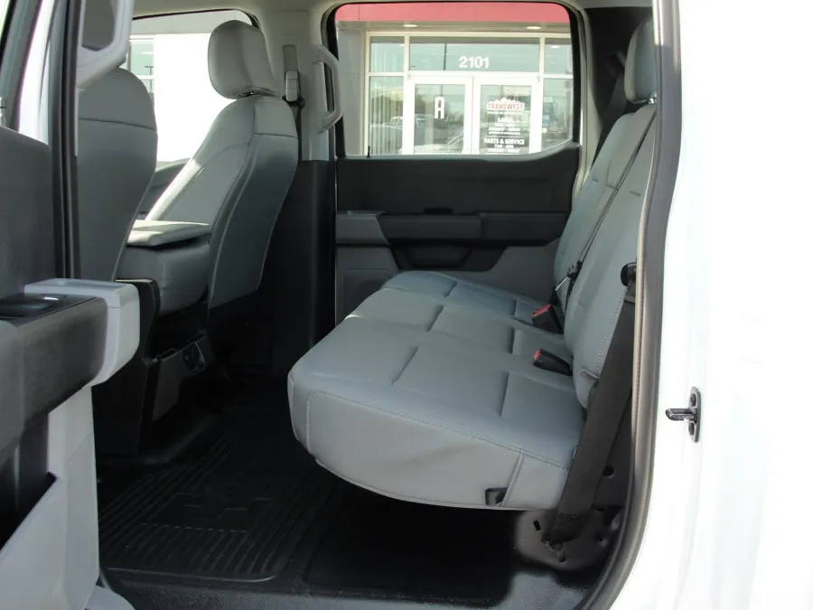 2025 Ford F-250 | Photo 11 of 15