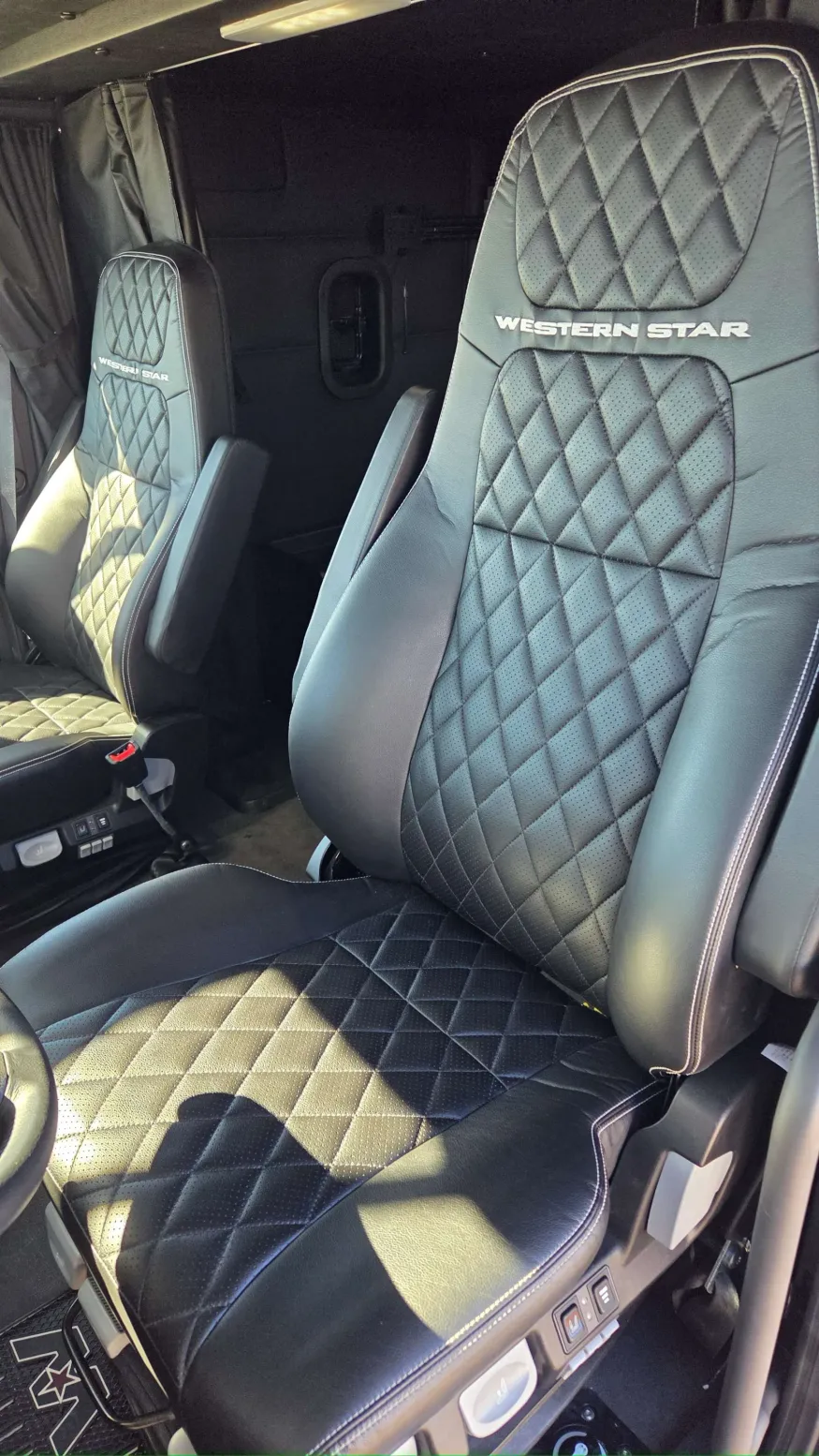 2025 Western Star 49X | Photo 29 of 44