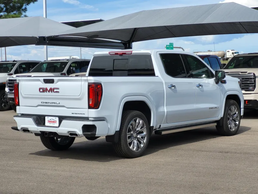 2026 GMC Sierra 1500 Denali | Photo 6 of 26
