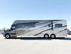 2026 Renegade XL 45QS | Thumbnail Photo 20 of 28